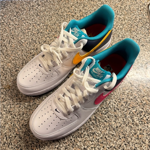 Kids White and Pink Sneakers main image 10